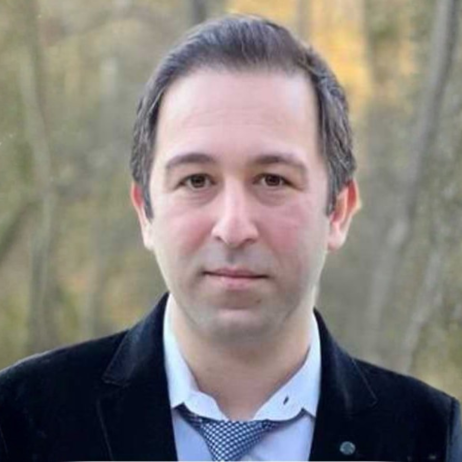 Alireza Farnoush