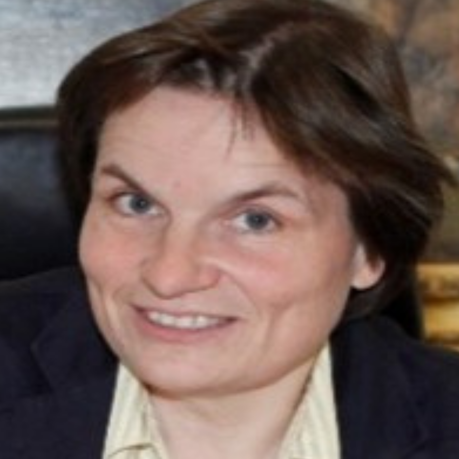 Claudia Loebbecke